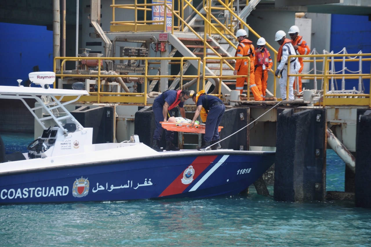 خفر السواحل ينفذ تمرينًا مشتركًا مع شركة البحرين للغاز المسال<